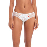 Freya Daydreaming Brief