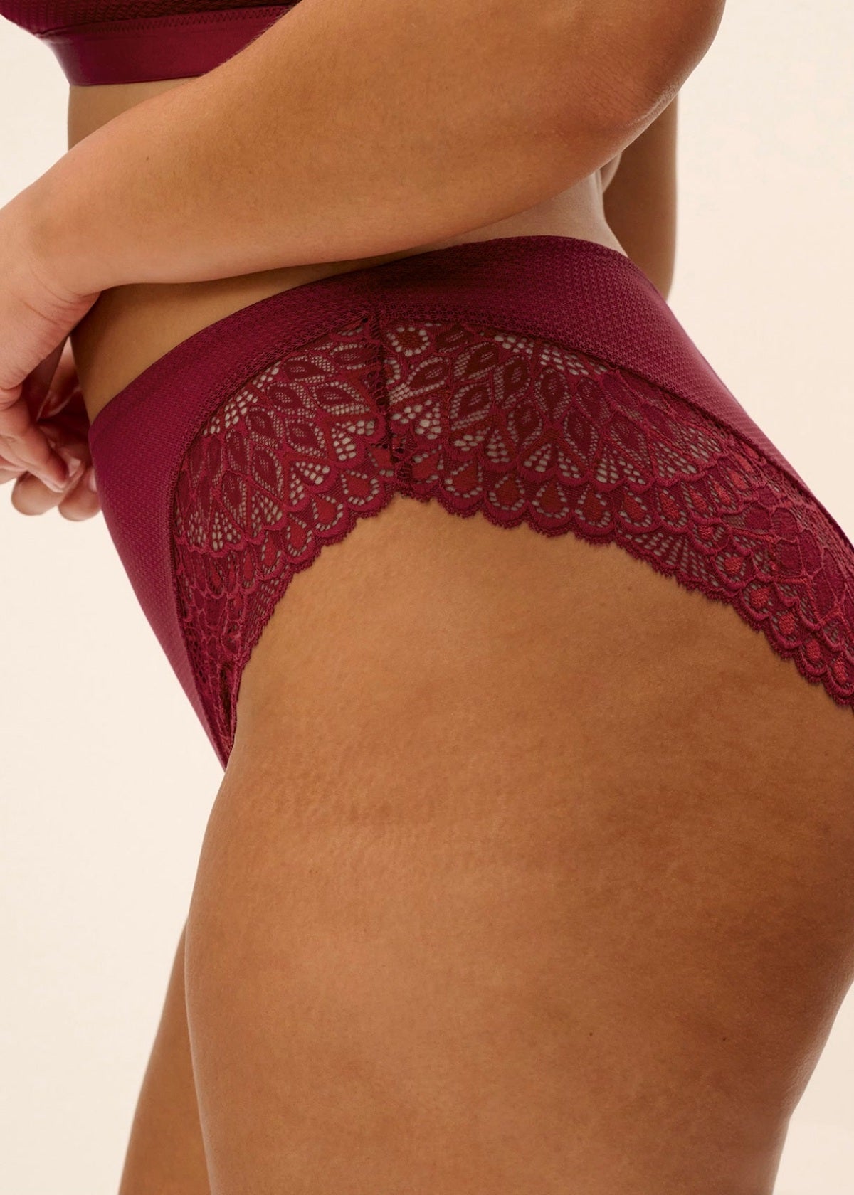 Elomi Tiernie Brief - Tibetan Red